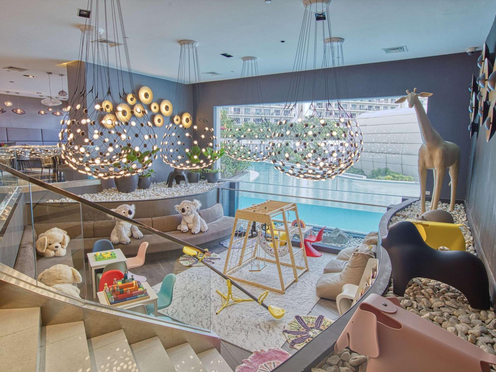 Novotel Suites Manila At Acqua Mandaluyong Zewnętrze zdjęcie