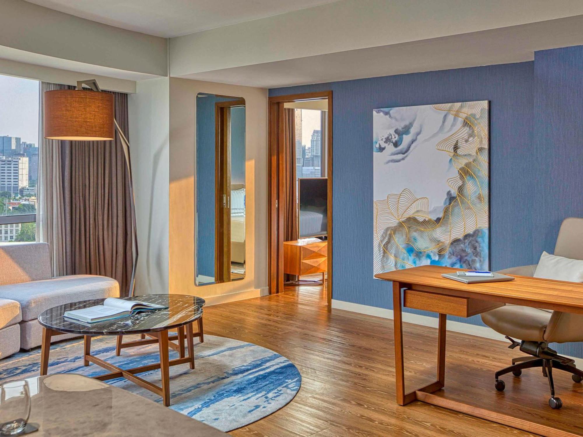 Novotel Suites Manila At Acqua Mandaluyong Zewnętrze zdjęcie