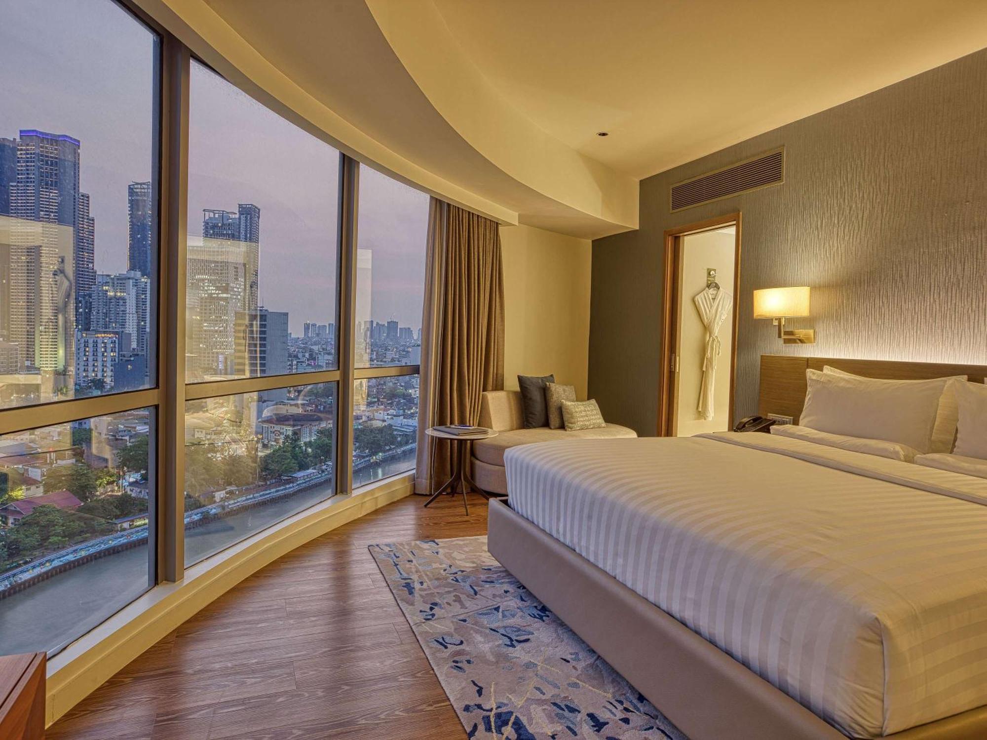 Novotel Suites Manila At Acqua Mandaluyong Zewnętrze zdjęcie